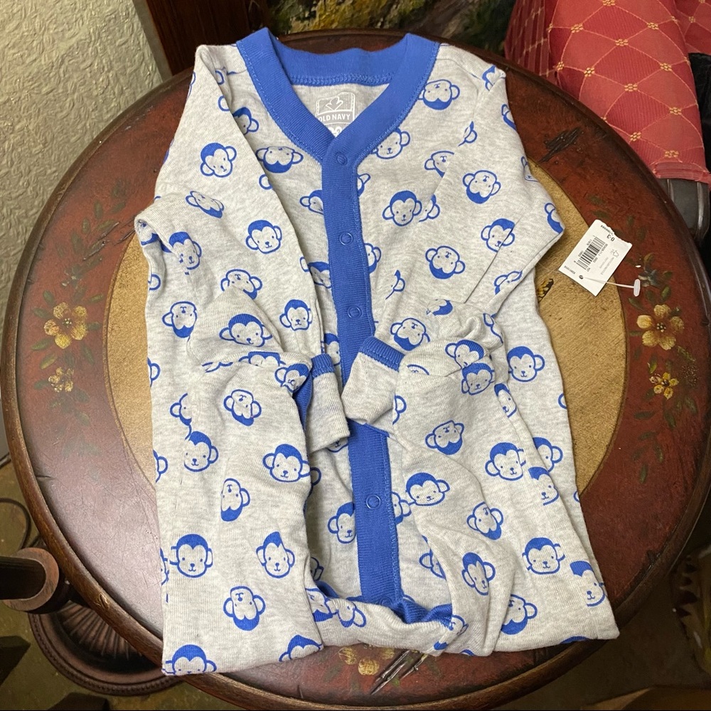 NWT Old Navy Footies